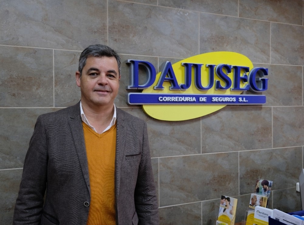 DAVID LEÓN PLEGUEZUELOS